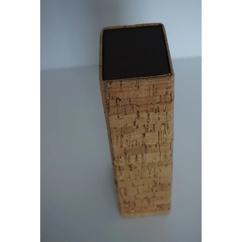 Costa Del Mar Sunglasses Magnetic Case Natural Cork Foldable Logo KC.9010